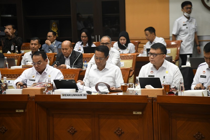 Foto Perwakilan Kemenkumham saat Rapat Realisasi Anggaran bersama Komisi III DPR RI (Sumber: Humas Lapas Kelas IIB Selong)